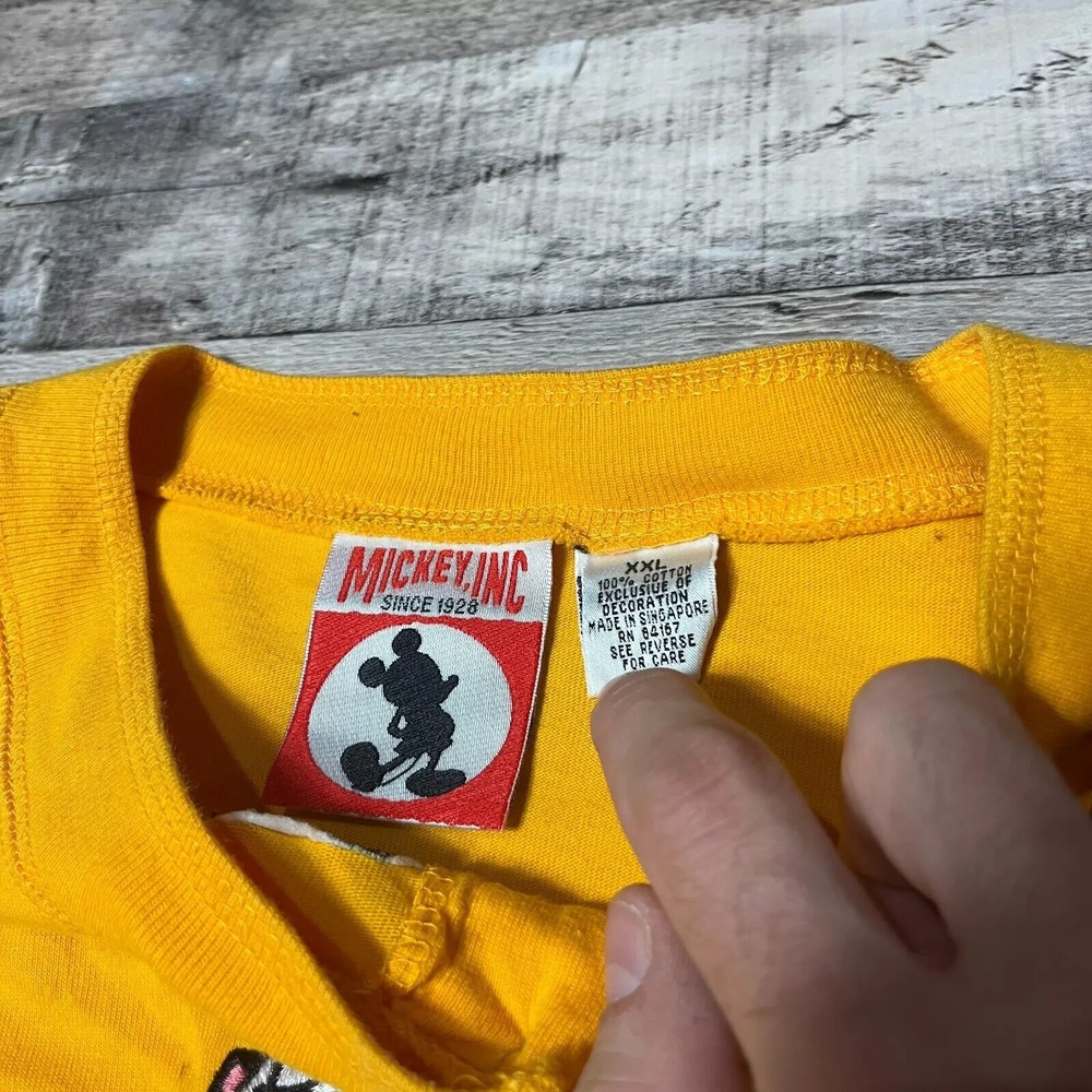 101 Dalmatians Shirt Women's 2XL Yellow Vintage Embroidered Disney 90s Dog Pongo - Picture 5 of 11
